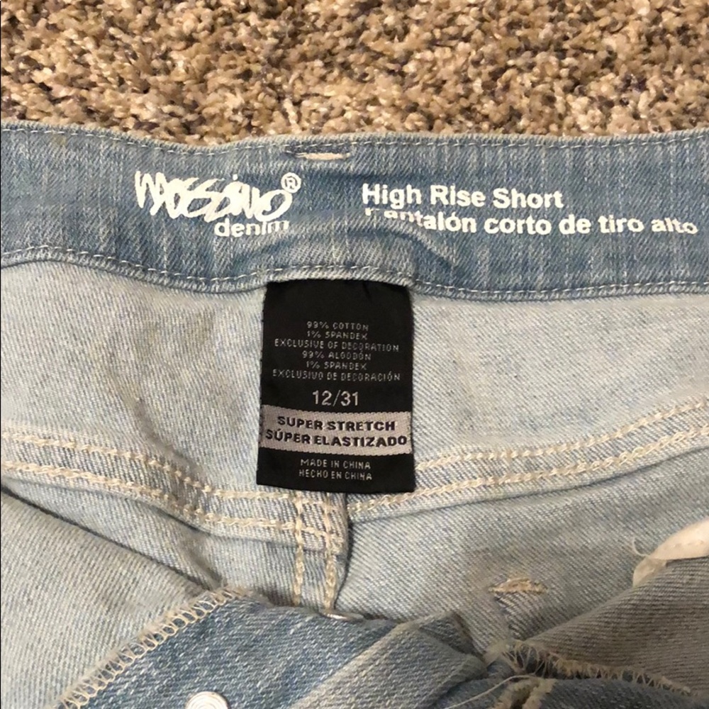 Shorts - Picture 6 of 6